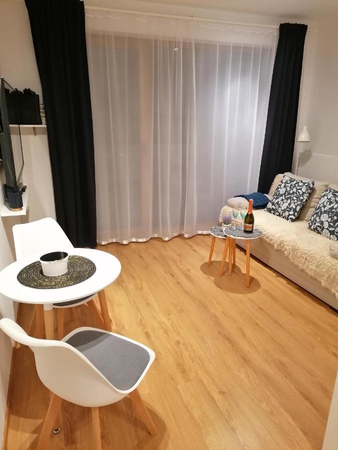 Blue Zet Apartament Сарбіново Екстер'єр фото